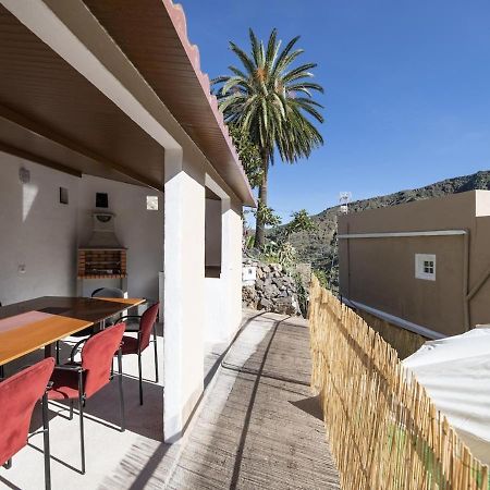 Lightbooking Hermigua Juan Y Fina II Villa Exterior photo