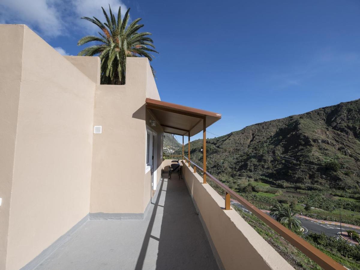 Lightbooking Hermigua Juan Y Fina II Villa Exterior photo